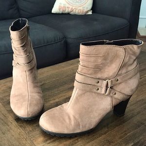 Aerosoles | Leather Heel Booties with Zipper